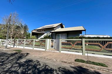 Casa Imponente no Bairro Estados