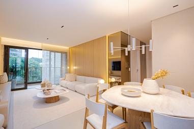 Apartamento decorado com 3 suítes no Champagnat