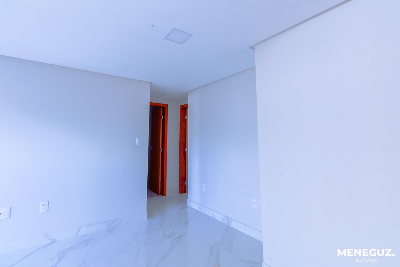Apartamento venda - Guarapari Centro composto por 2 quartos, sendo uma suíte, finamente mobiliado e decorado com área de lazer completa na cobertura — foto 3