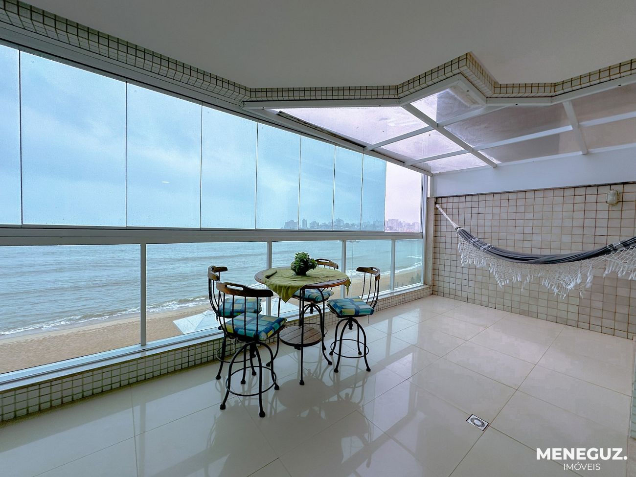 Apartamento 4 Quartos de frente para o mar com área externa! — foto 2