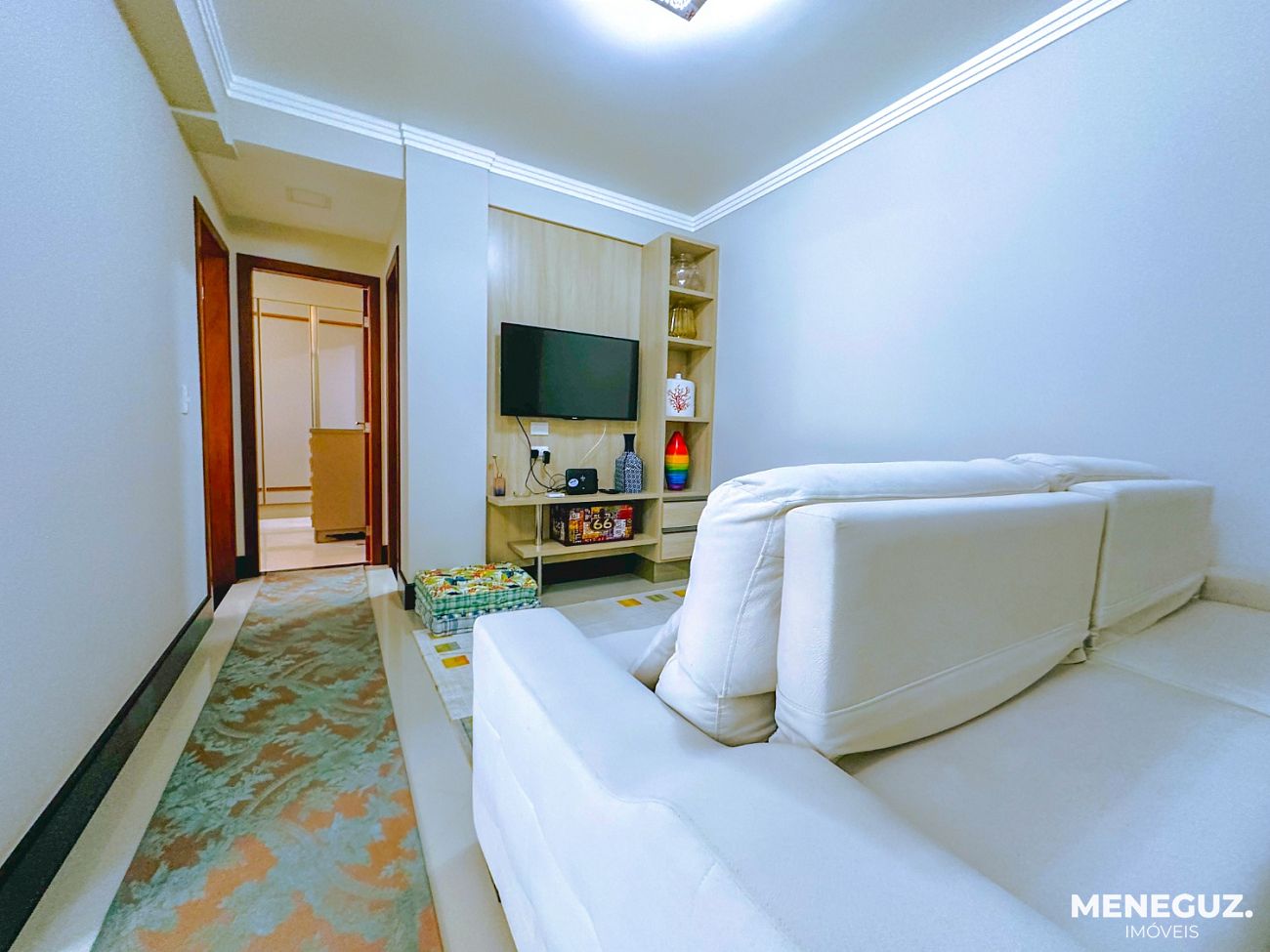 Refinamento em Cada Detalhe: Apartamento de 2 Quartos, Totalmente Mobiliado para o Seu Conforto! — foto 3