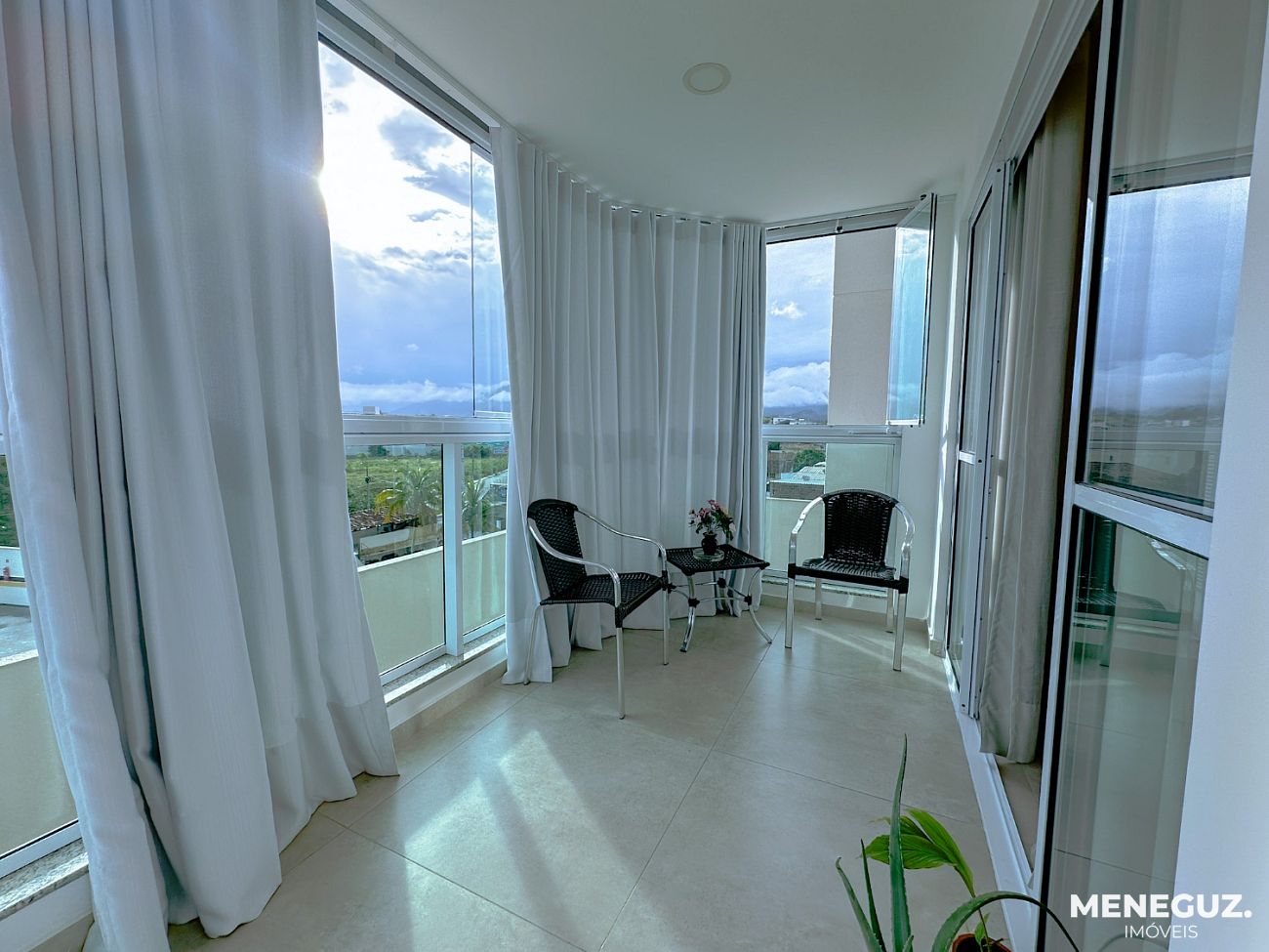 Apartamento 2 Quartos Mobiliado com Lazer Completo a poucos metros do mar — foto 2