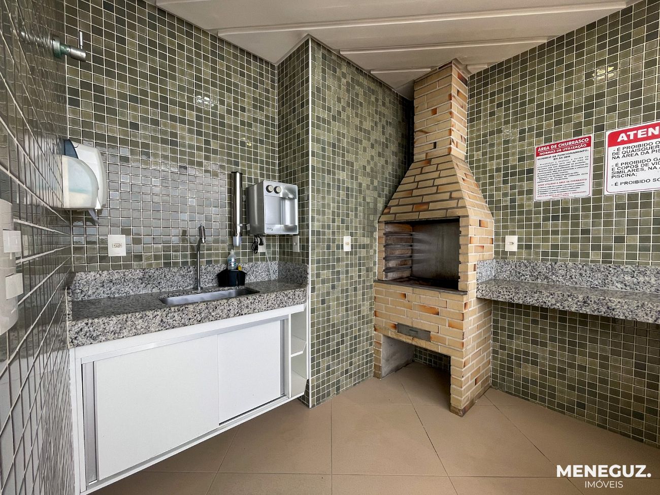 Apartamento 2 Quartos na Praia do Morro, em Guarapari com lazer completo na cobertura — foto 4