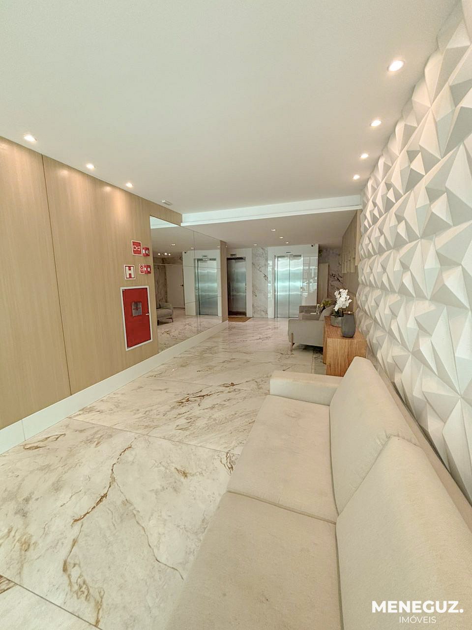 VENDA - APARTAMENTO 3 QTOS (SUÍTE) - VISTA MAR - ED. AREZZO - R$ 1.530.000 — foto 3