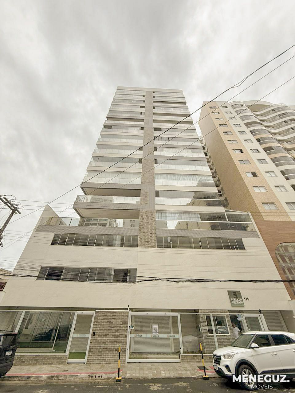 APT. 3 QTOS (SUÍTE) VENDA - ED. TOMAZIO - VISTA MAR - 2 VAGAS - GUARAPARI — foto 2