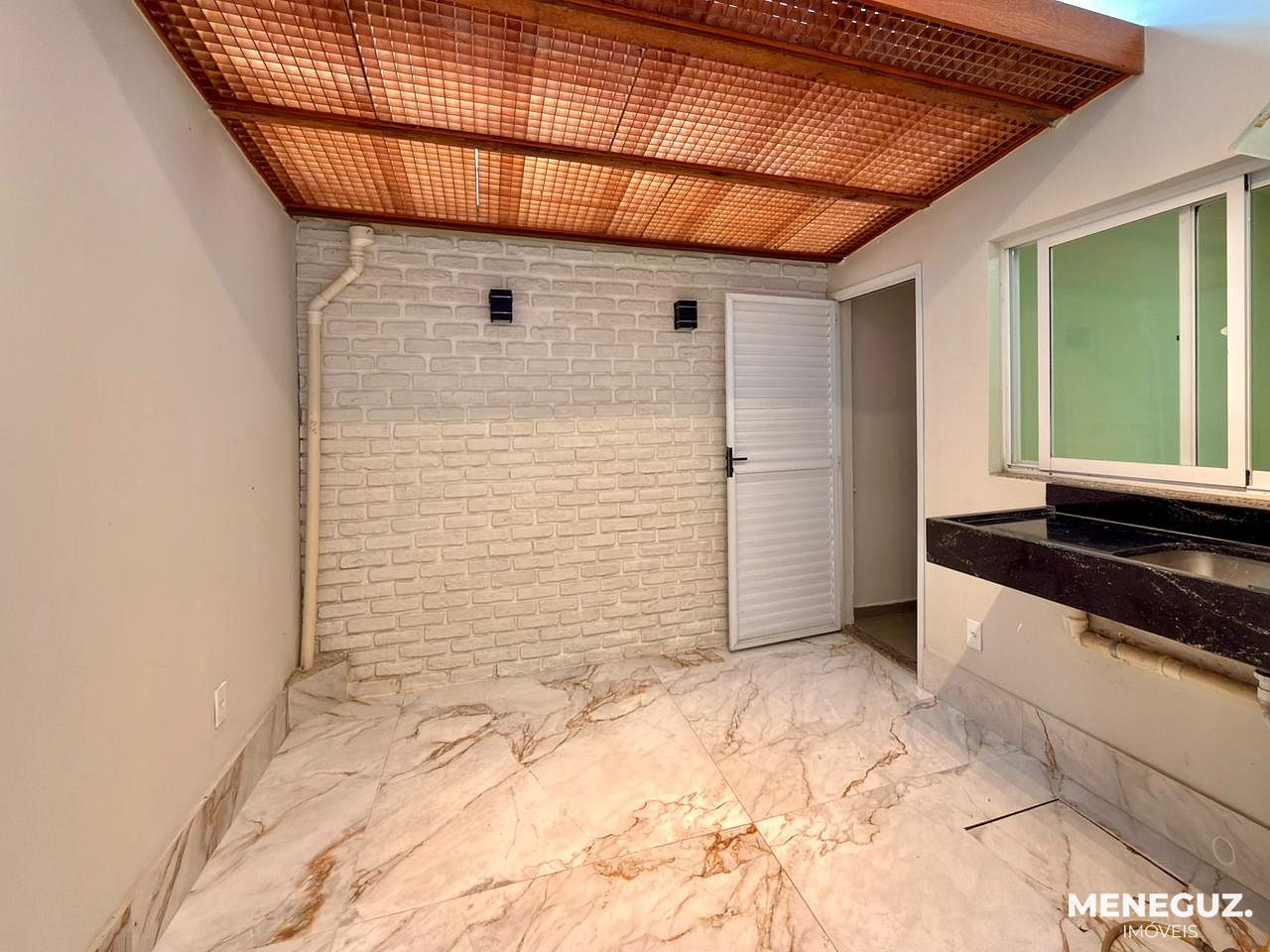 Viva com lazer privativo e economia: piscina, sauna e energia solar — foto 2