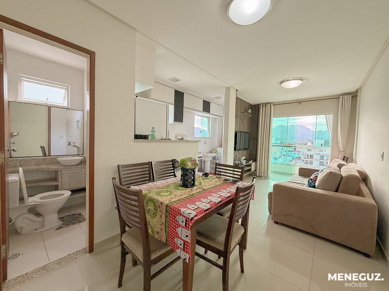 Apartamento à venda na Praia do Morro, Guarapari — 2 suítes, mobilhado, com elevador — foto 4