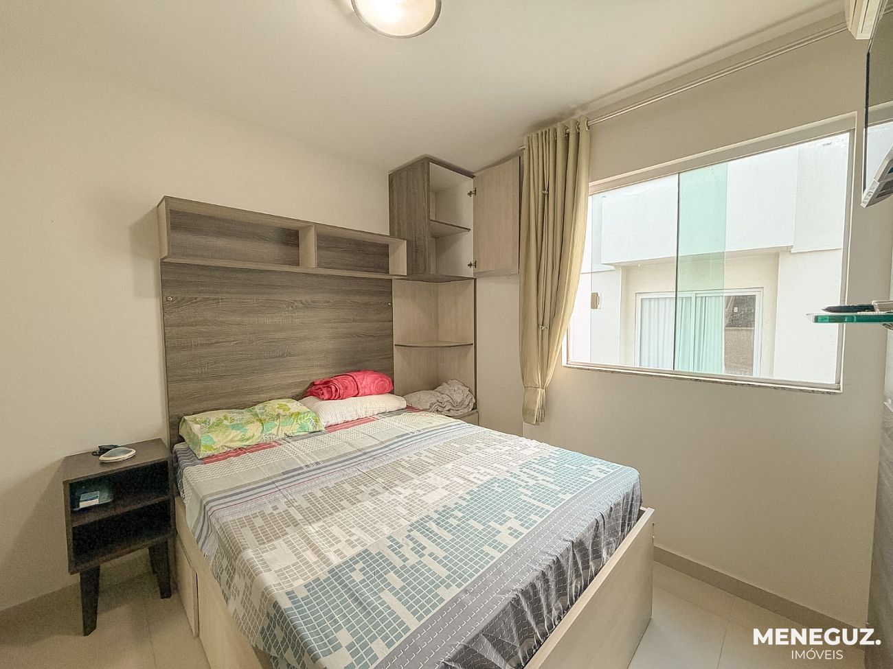 Apartamento à venda na Praia do Morro, Guarapari — 2 suítes, mobilhado, com elevador — foto 3