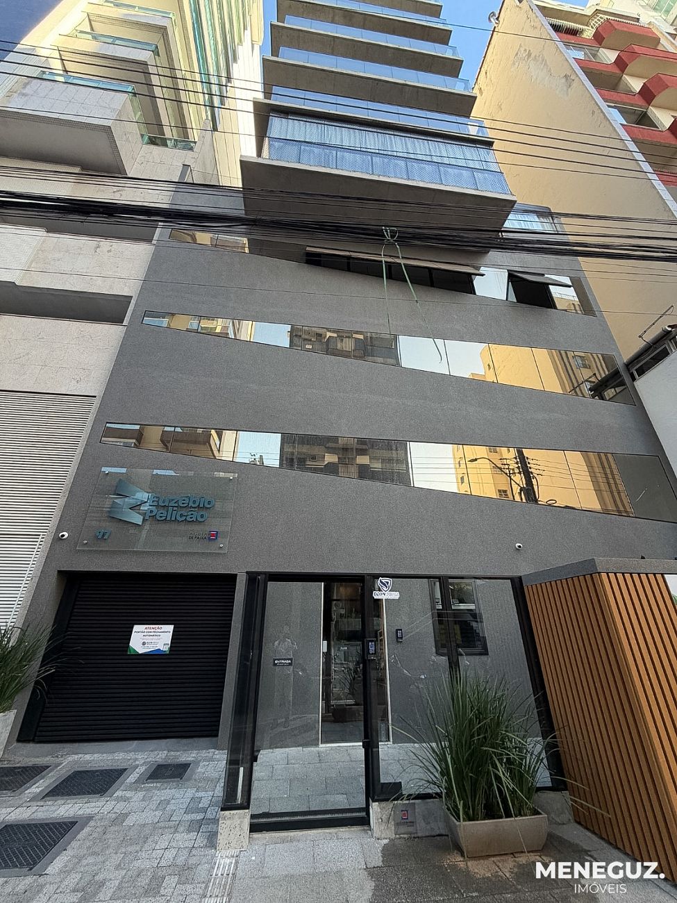Aparento 2 quartos a venda no Centro de Guarapari, finamente mobiliado — foto 2