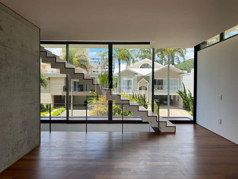 Casa na Praia Brava condomínio fechado — foto 15