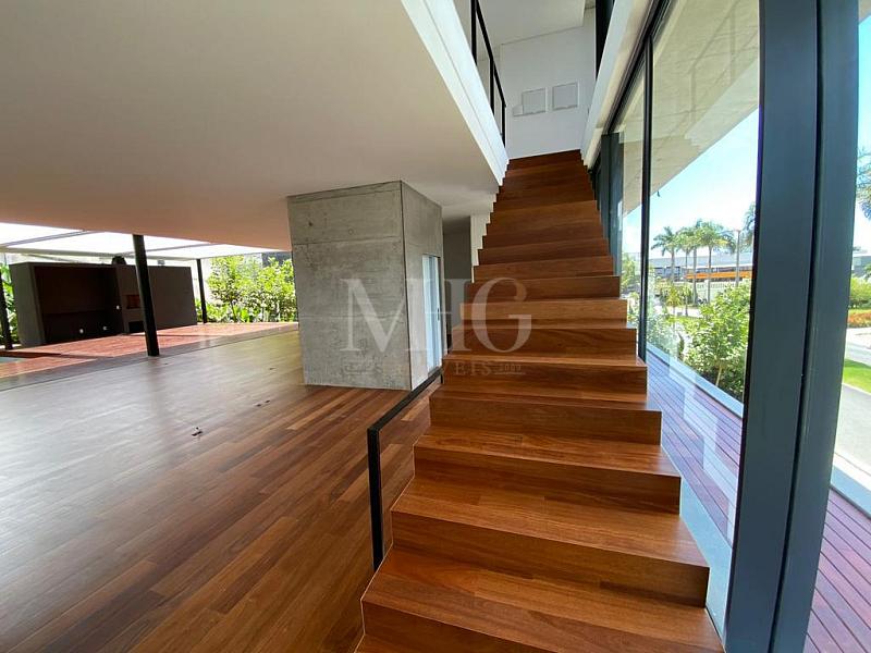 Casa na Praia Brava condomínio fechado — foto 17