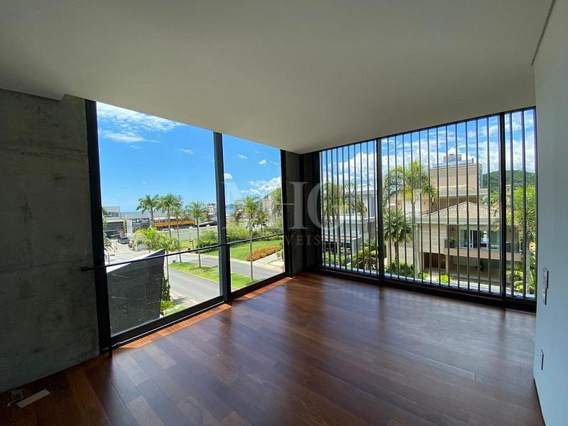 Casa na Praia Brava condomínio fechado — foto 24