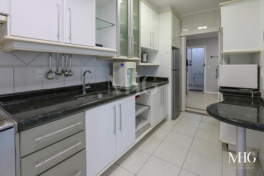 Apartamento 2 dormitórios na quadra do mar — foto 7