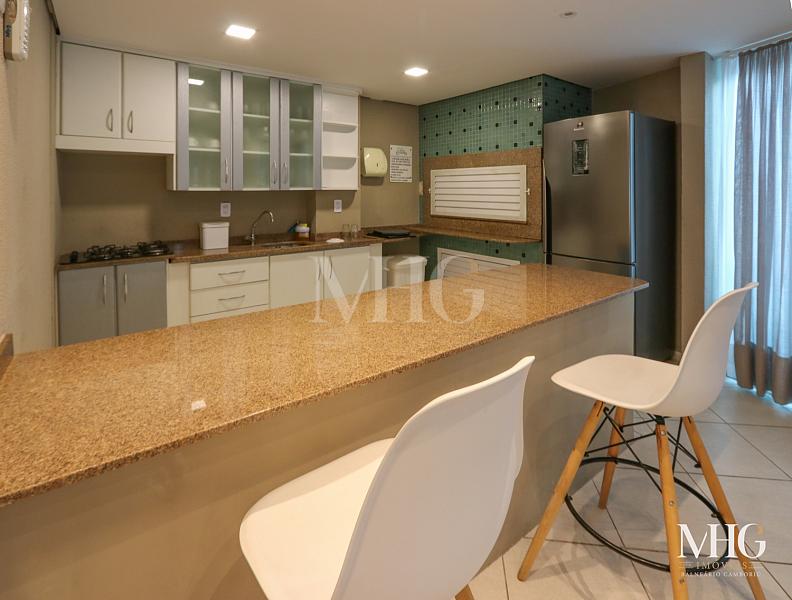 Apartamento 2 dormitórios na quadra do mar — foto 21