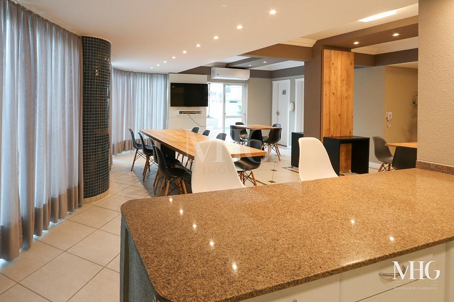 Apartamento 2 dormitórios na quadra do mar — foto 22