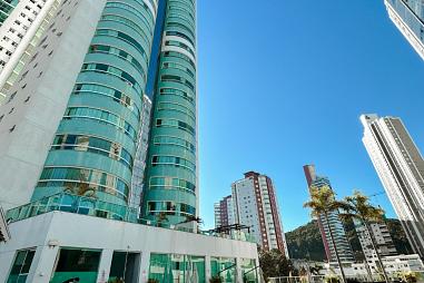 APARTAMENTO ALTO PADRÃO