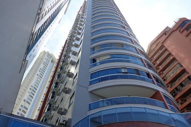 Apartamento com 4 quartos à venda, 208m², 3 banheiros, 2 garagens - Centro - Balneário Camboriú