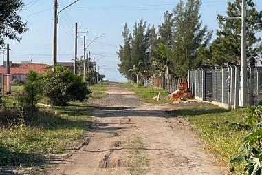 Casa 03 quadras da praia  Praia Estrela do Mar