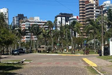 Sacada com Churrasqueira e vista Mar