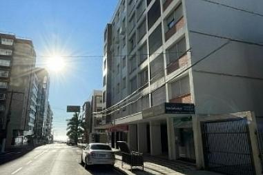 Amplo apartamento , com vista  para o Mar