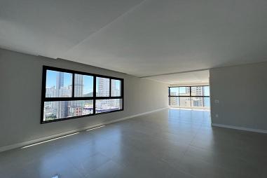 APARTAMENTO COM LINDA VISTA MAR NA  AVENIDA BRASIL