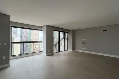 04 SUÍTES + 03 VAGAS DE GARAGEM - ALTO PADRÃO