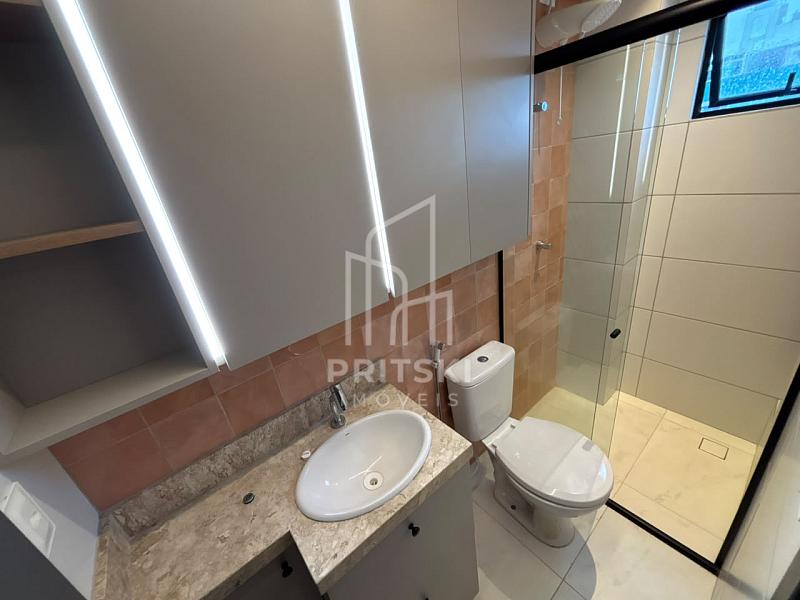 Apartamento em Intermares com Planejados Novos e Acabamento de Excelente Qualidade 17