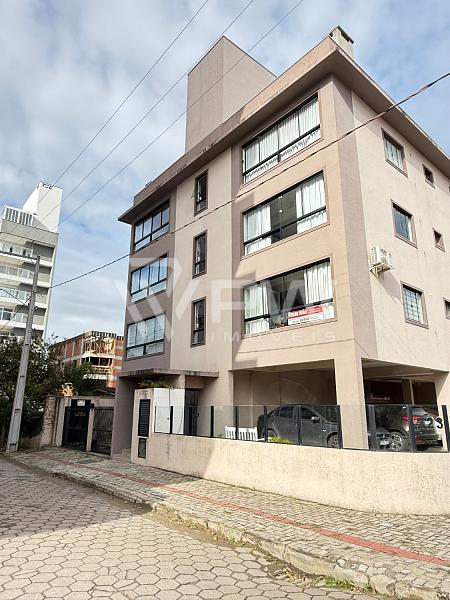 Apartamento a venda em Balne�rio Pi�arras totalmente mobiliado. 1