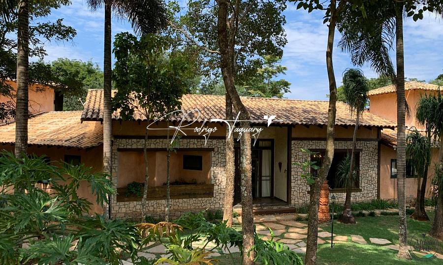 Sobrado no Aldeia do Vale com vista para o lago � 5.120 m� de exclusividade, natureza e lazer completo 1
