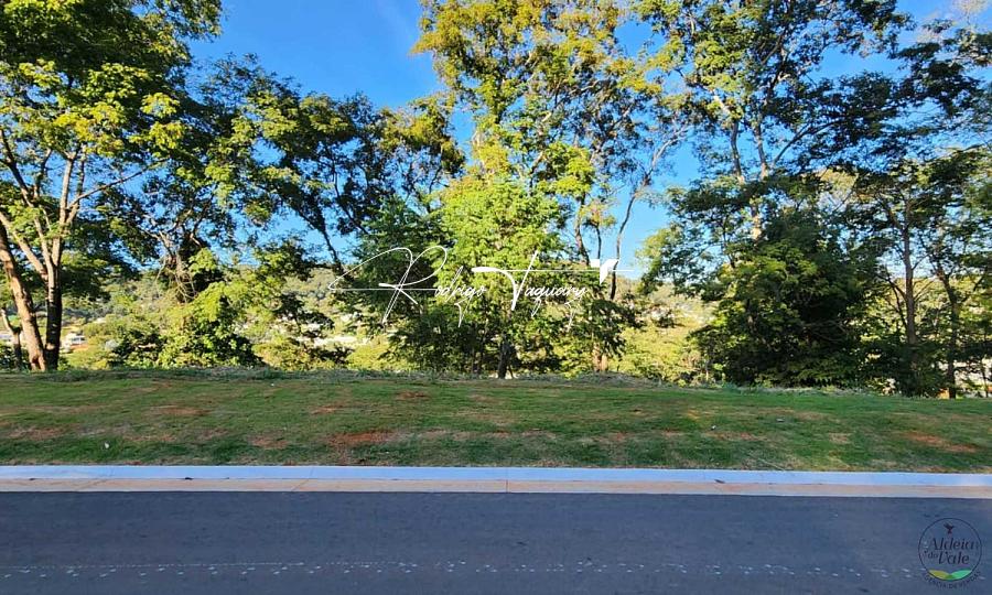 Aldeia do Vale | 3.527,08 m� | Lado Alto do Condom�nio | Vista para �rea Verde 1