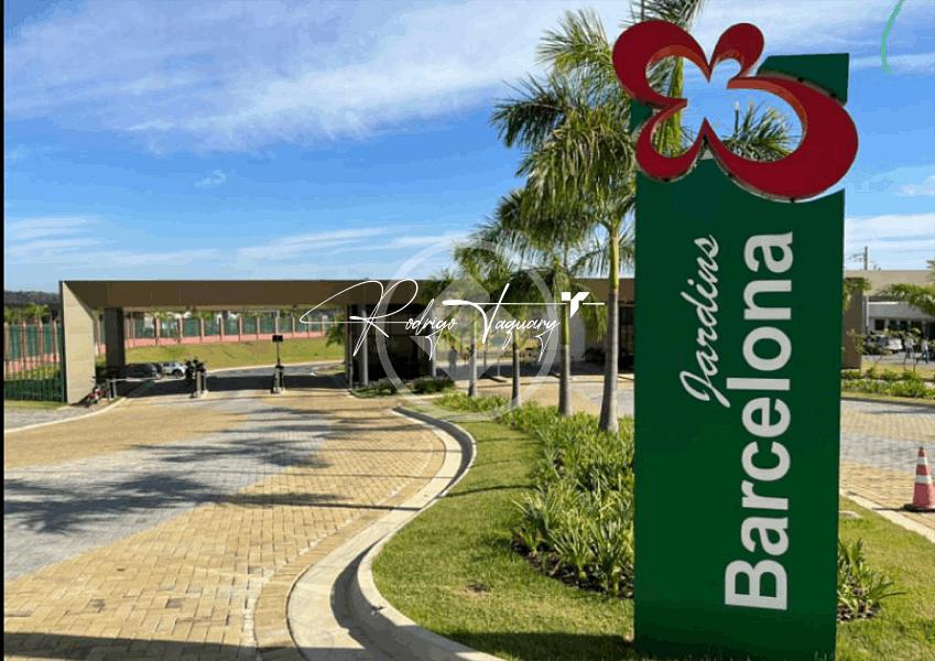 Jardins Barcelona | Senador Canedo | 300 m� | Pr�ximo � portaria | Direto com a FGR 1