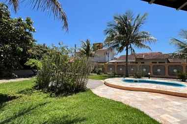 CASA COM AMPLO TERRENO NO SUL DA ILHA, FLORIANÓPOLIS