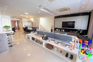 CASA ALTO PADRÃO EM COQUEIROS