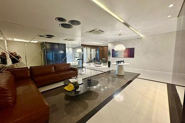 Apartamento com 5 quartos à venda, 437m², 6 banheiros, 2 garagens - Centro - Balneário Camboriú