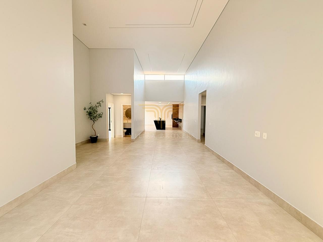 Casa de Condomínio à venda com 4 quartos, 290m² - Foto 3