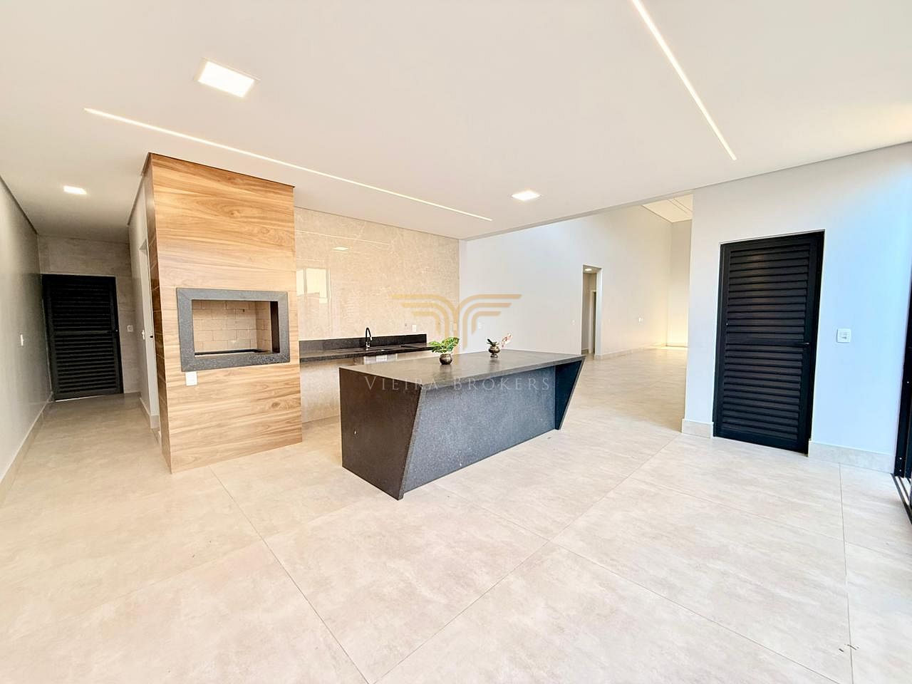 Casa de Condomínio à venda com 4 quartos, 290m² - Foto 6