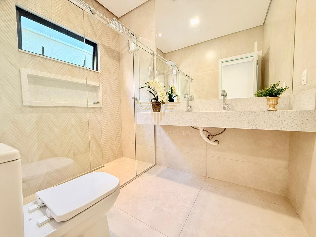 Casa de Condomínio à venda com 4 quartos, 290m² - Foto 10