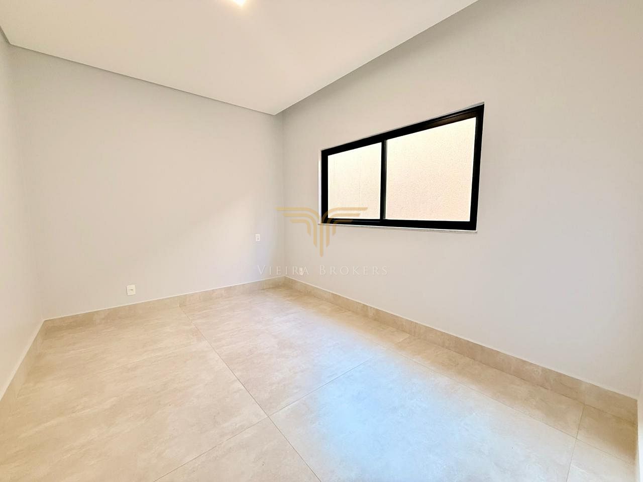 Casa de Condomínio à venda com 4 quartos, 290m² - Foto 14