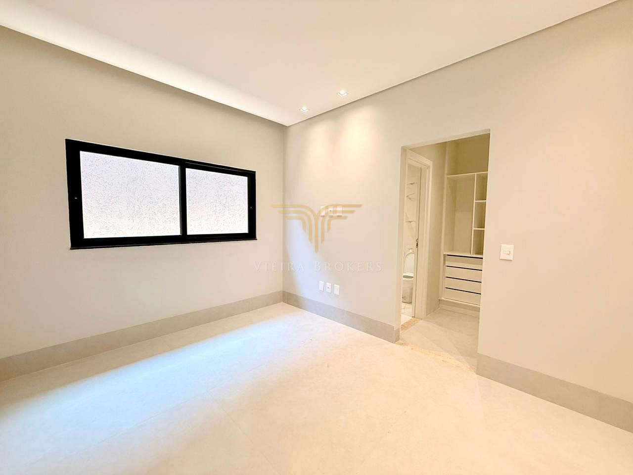 Casa de Condomínio à venda com 3 quartos, 230m² - Foto 9