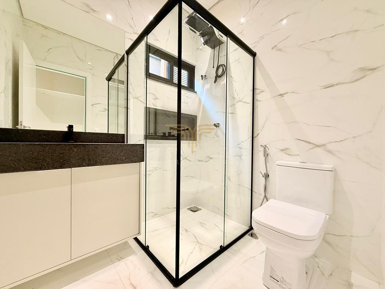 Casa de Condomínio à venda com 3 quartos, 230m² - Foto 11