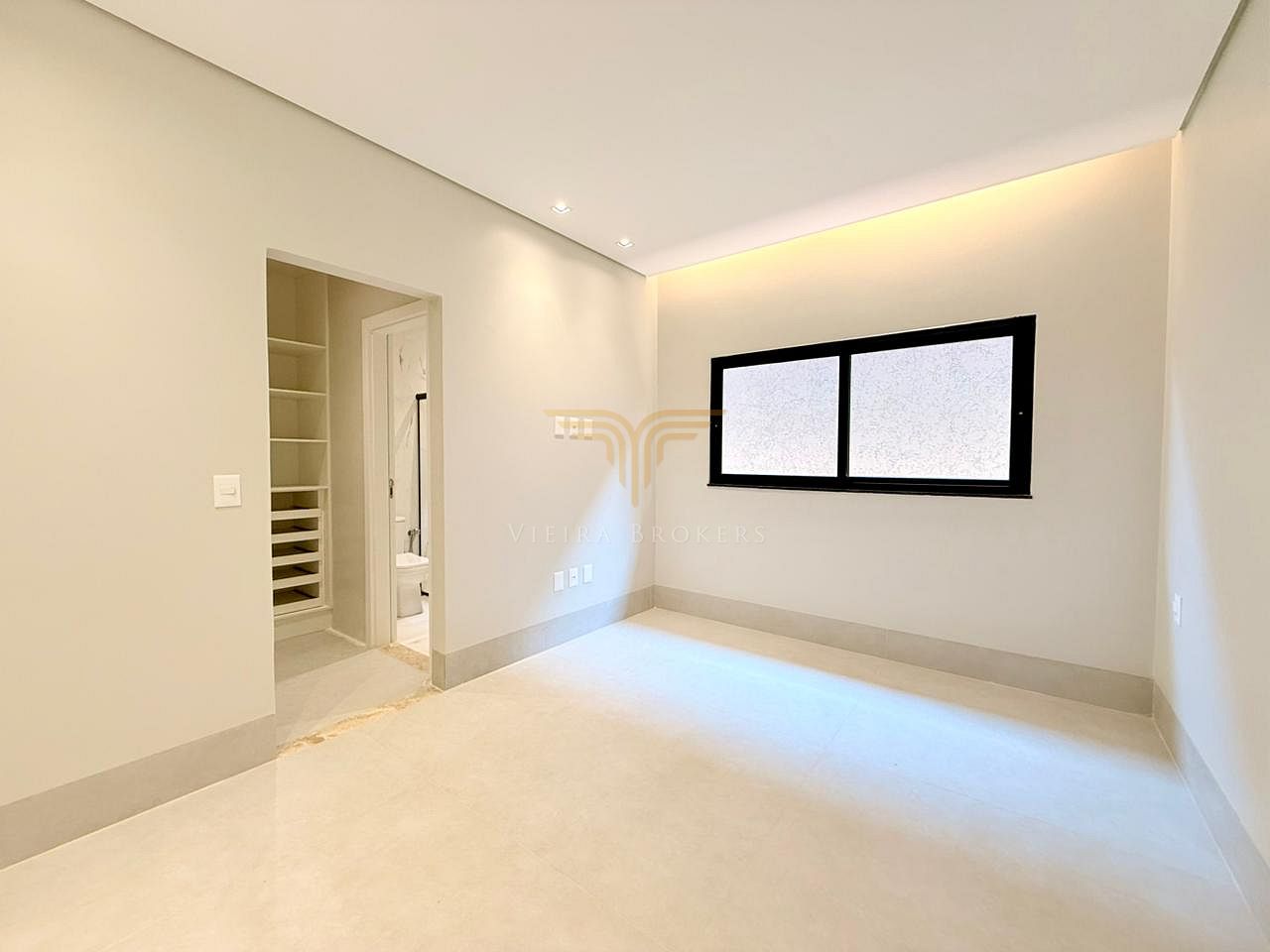 Casa de Condomínio à venda com 3 quartos, 230m² - Foto 13