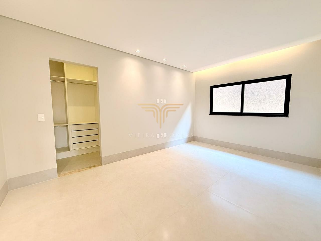 Casa de Condomínio à venda com 3 quartos, 230m² - Foto 18