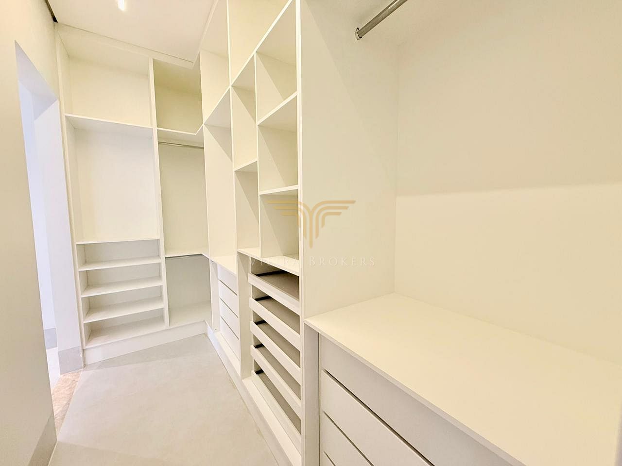 Casa de Condomínio à venda com 3 quartos, 230m² - Foto 19