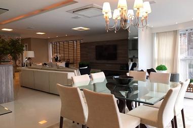 Ibiza Towers / Frente ao mar - Barra sul - Amplos apartamentos com até 04 suítes com 04 vagas de garagem!!