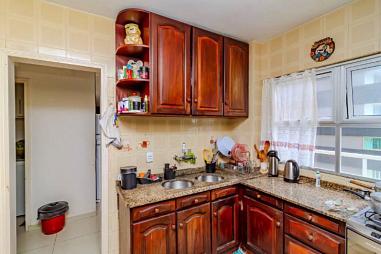 Edifício Constante - Apartamento diferenciado com amplo terraço externo de frente para o mar!!