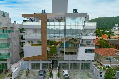 Fantástico apartamento de 02 suítes com vista mar em Bombinhas/SC.